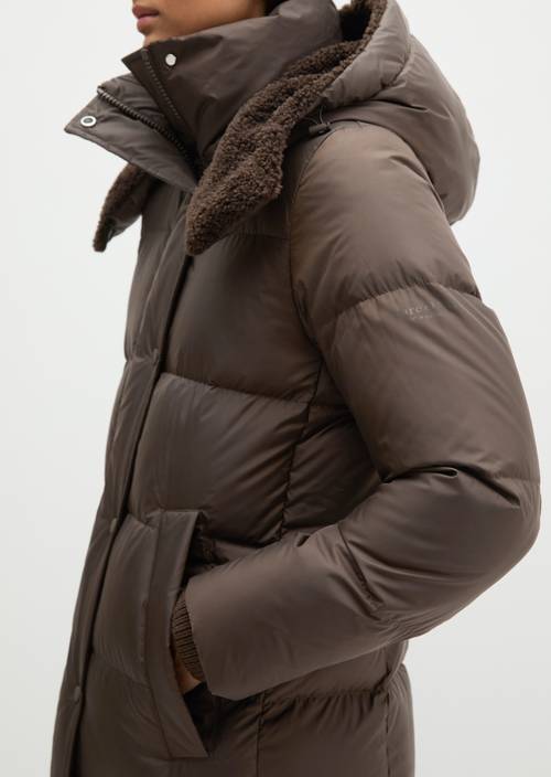 Puffer-Daunenmantel mit Kapuze regular Burnt Coffee in Detailansicht