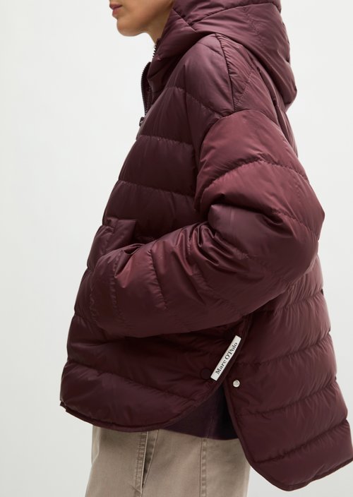 Down quilted jacket with hood relaxed — Black Cherry