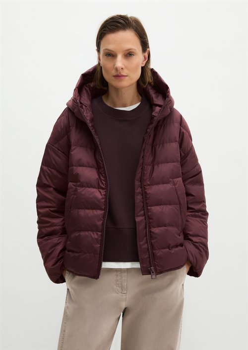Down quilted jacket with hood relaxed — Black Cherry