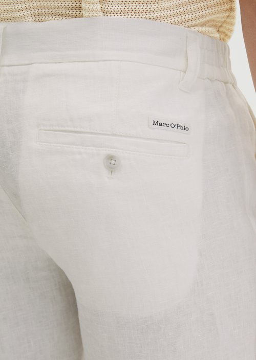 Shorts model Reso Jogger regular — Silky White