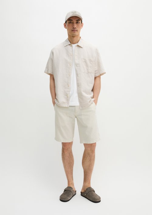 Shorts model Reso Jogger regular — Light Beige
