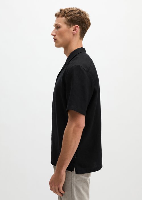 Regular short-sleeved shirt — Black