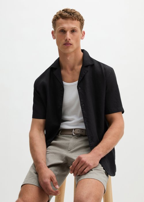 Regular short-sleeved shirt — Black