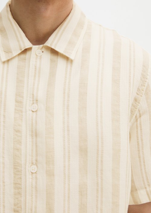 Regular short-sleeved shirt — Medium Brown