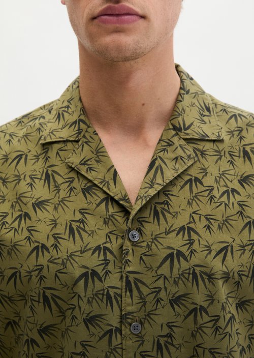 Regular short-sleeved shirt — Medium Green