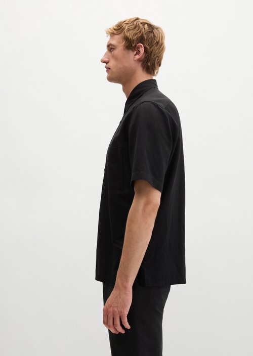 Regular short-sleeved shirt — Black