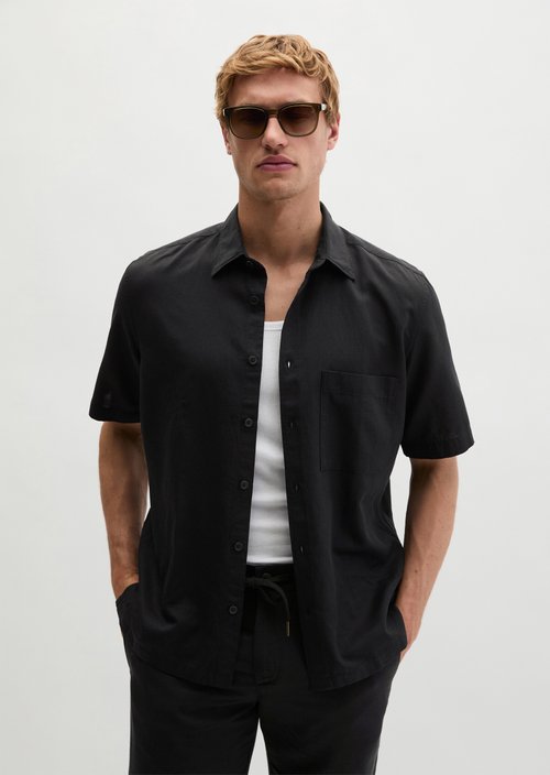 Regular short-sleeved shirt — Black