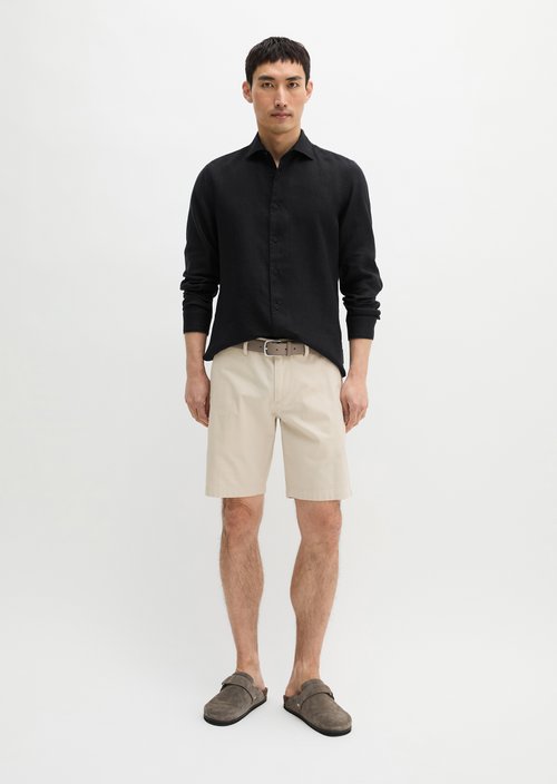 Shirt shaped — Black