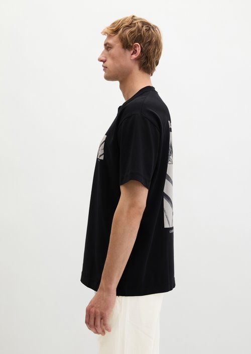 Relaxed T-shirt — Black