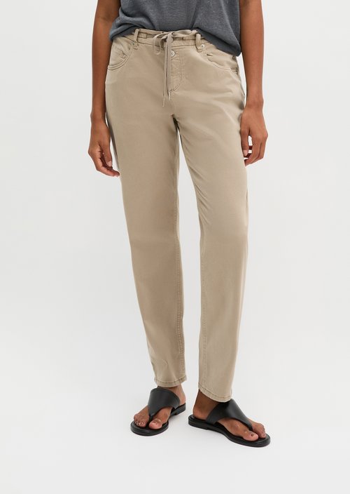 Pants model Theda boyfriend — Sandpaper