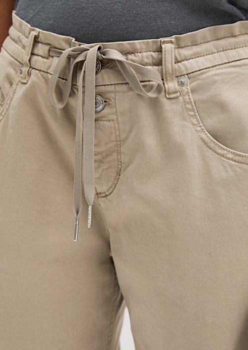 Pants model Theda boyfriend — Sandpaper