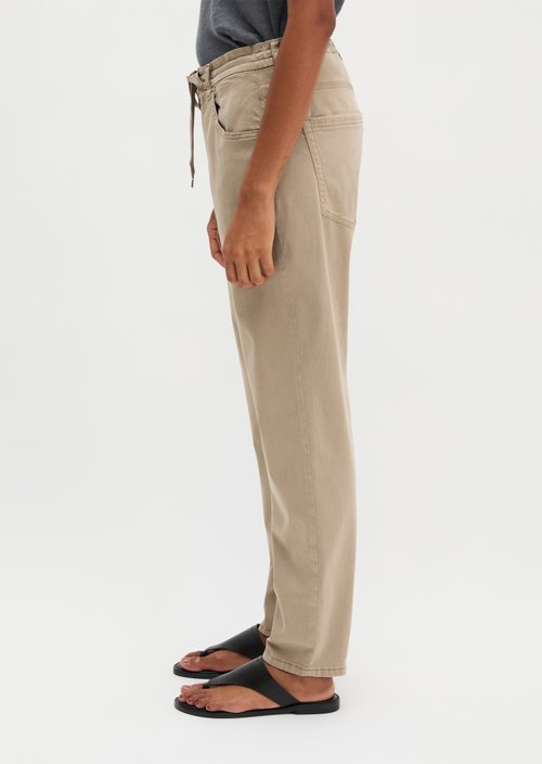 Pants model Theda boyfriend — Sandpaper