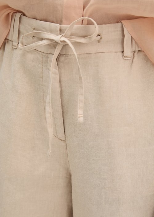 Relaxed linen shorts — Sandpaper