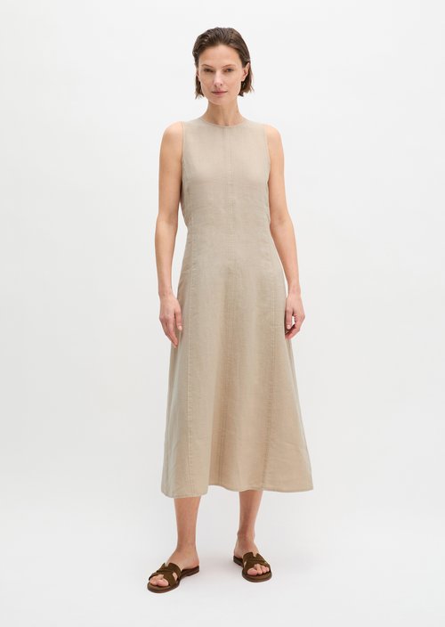 Linen dress shaped — Sandpaper