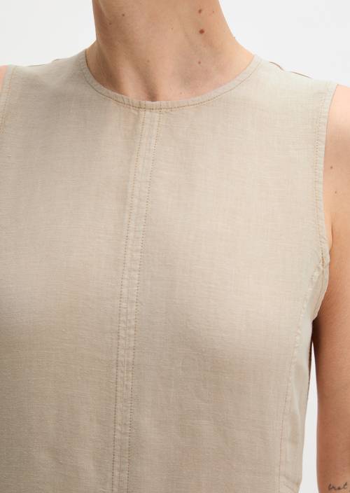 Abito in lino sagomato Sandpaper in vista dettagliata