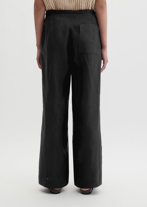 Straight linen trousers — Black