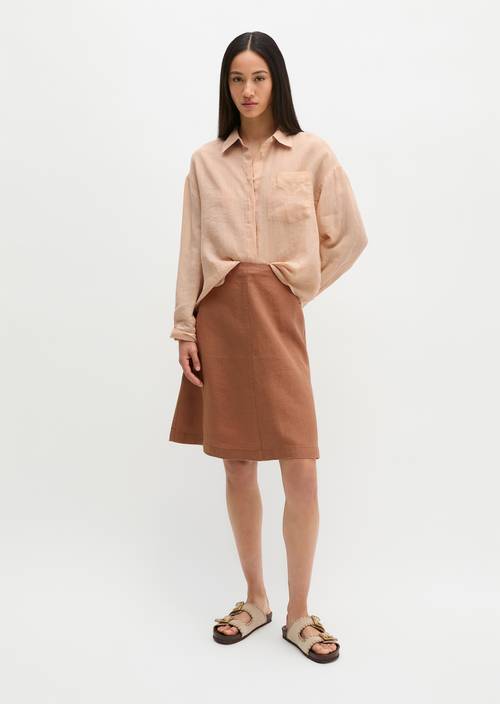 Falda de lino A-Shape Burnt Brown en vista frontal