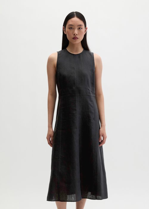 Linen dress shaped — Black