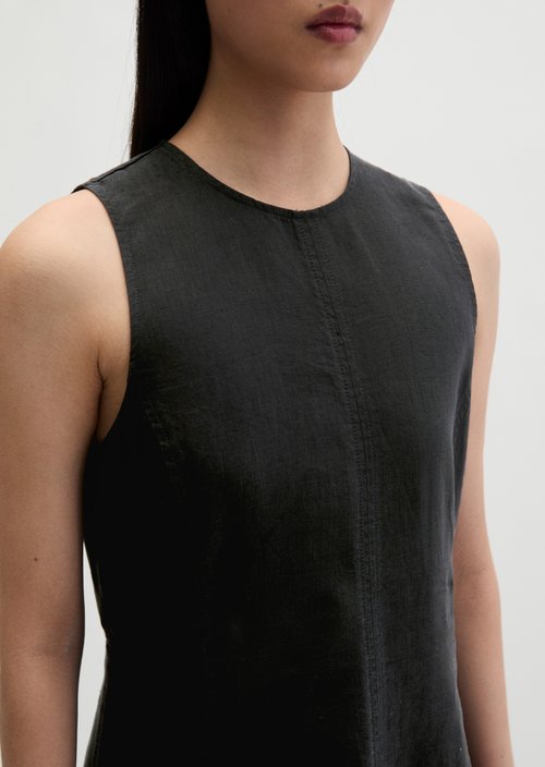 Linen dress shaped — Black