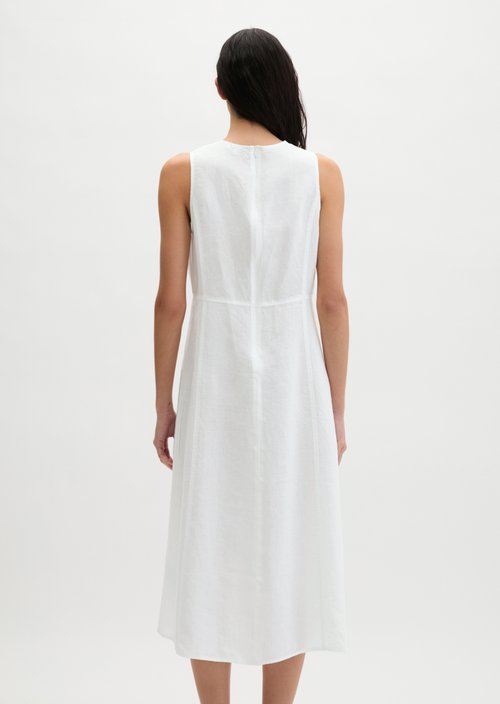 Linen dress shaped — White