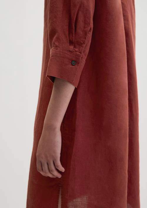 Leinenkleid loose Tall Poppy in Detailansicht