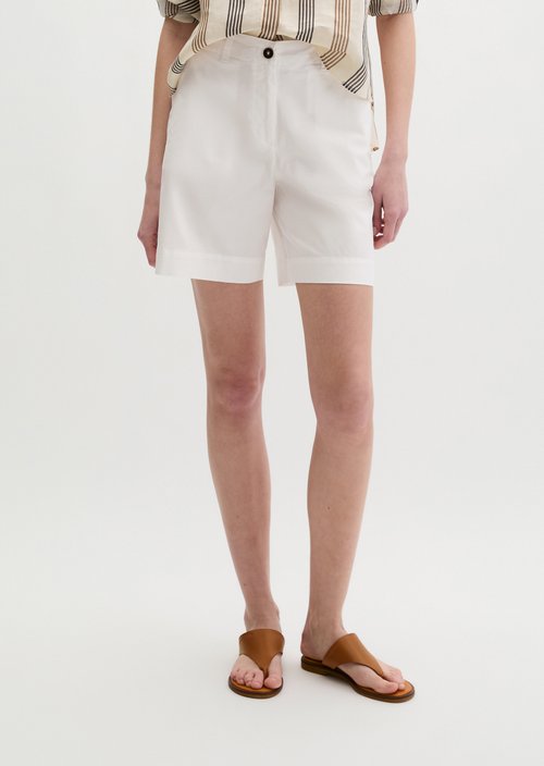 Chino shorts model Lande wide — White