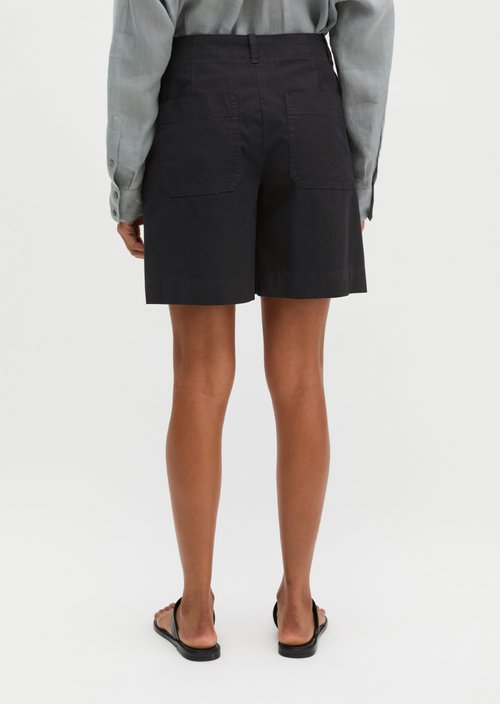Chino shorts model Lande wide — Deep Night Blue