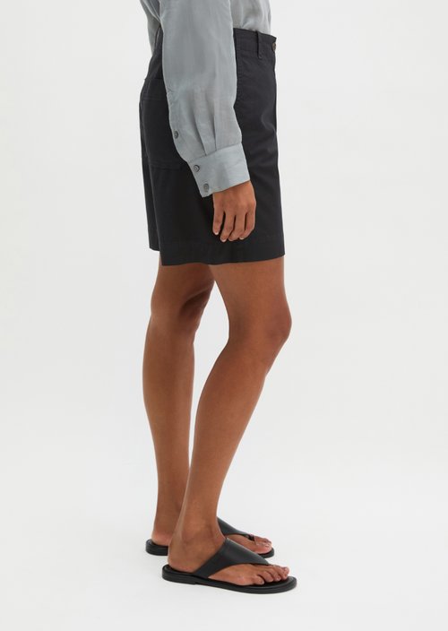 Chino shorts model Lande wide — Deep Night Blue