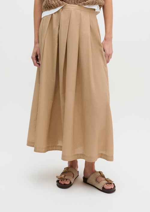 Wide pleated A-shape skirt — Sandpaper
