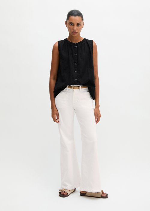Sleeveless blouse regular — Black