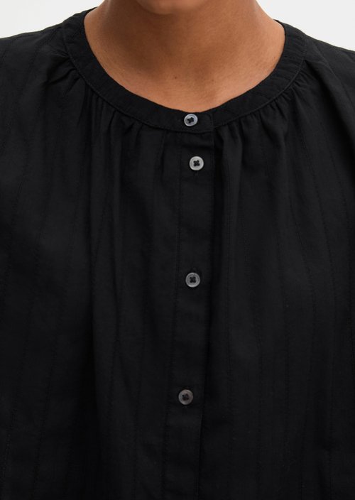 Sleeveless blouse regular — Black