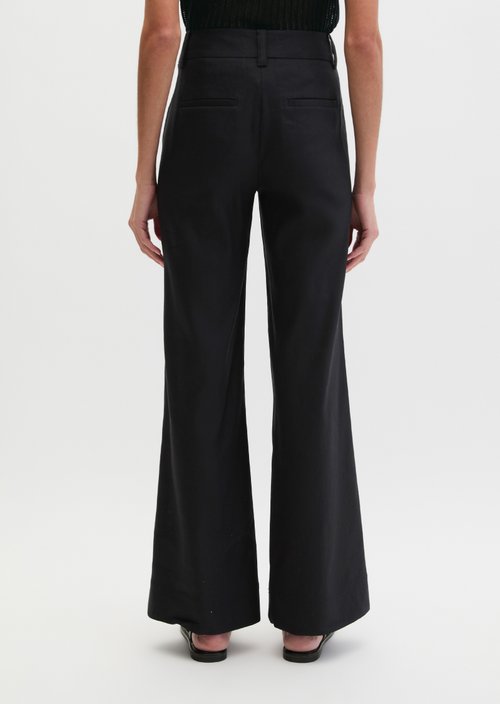 Chino flared — Black (alternate view)