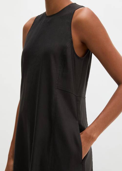 Etuikleid regular Black in Detailansicht