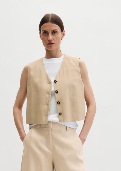 Cropped suit vest — Sandpaper