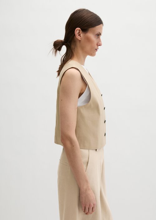 Cropped suit vest — Sandpaper