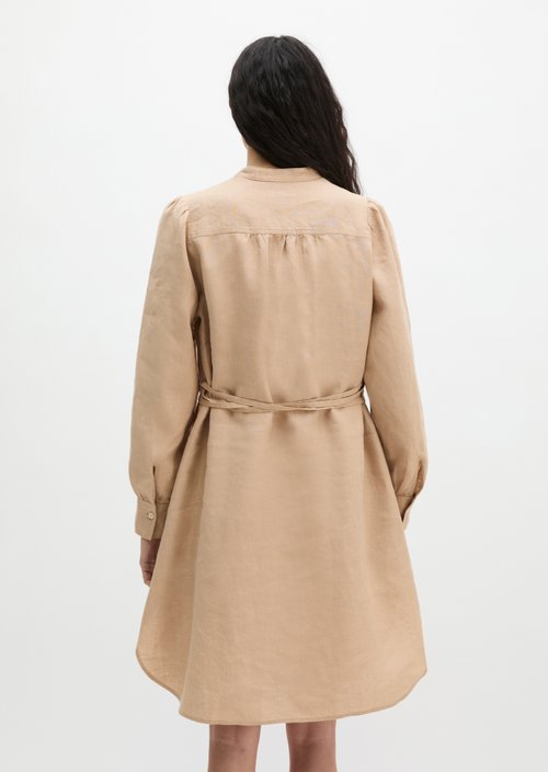 Loose linen dress — Sandpaper