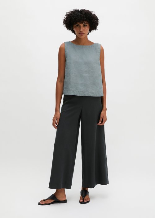 Sleeveless linen blouse regular — Quiet Sea