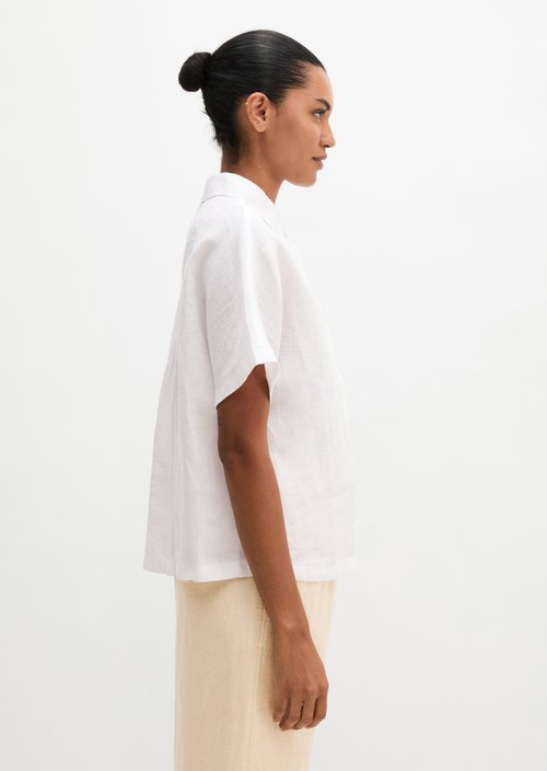 Regular short-sleeved linen blouse — White
