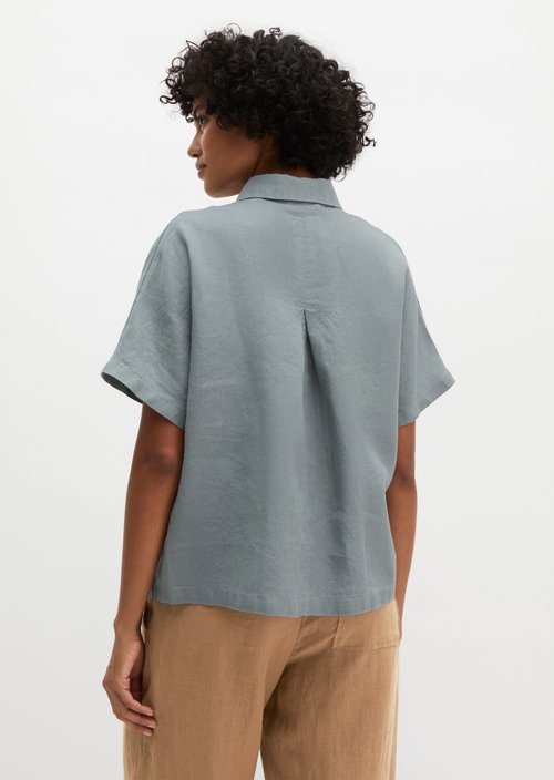 Regular short-sleeved linen blouse — Quiet Sea
