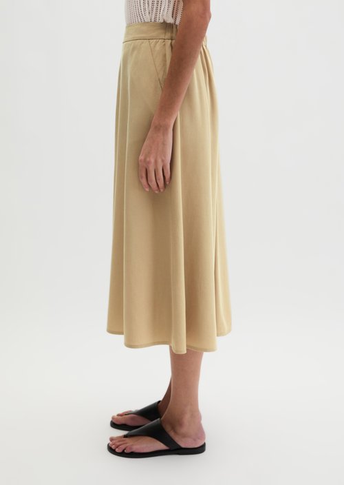 Flared skirt — Sandpaper