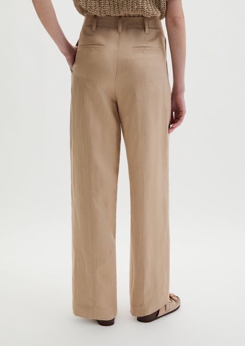 Pleated trousers relaxed — Sandpaper