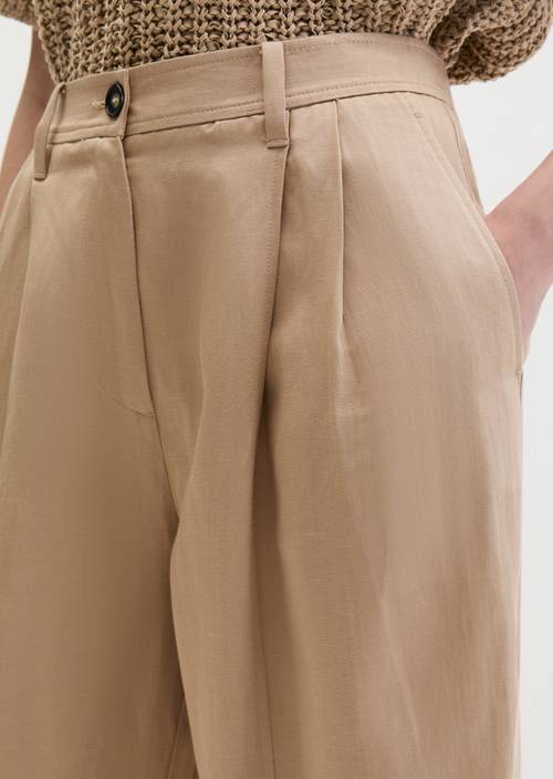 Bundfaltenhose relaxed Sandpaper in Detailansicht