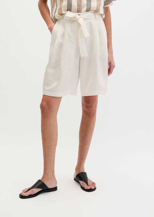 Pleated shorts tailored — White Cotton