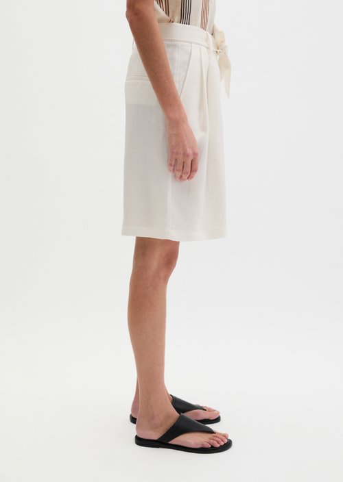 Pleated shorts tailored — White Cotton