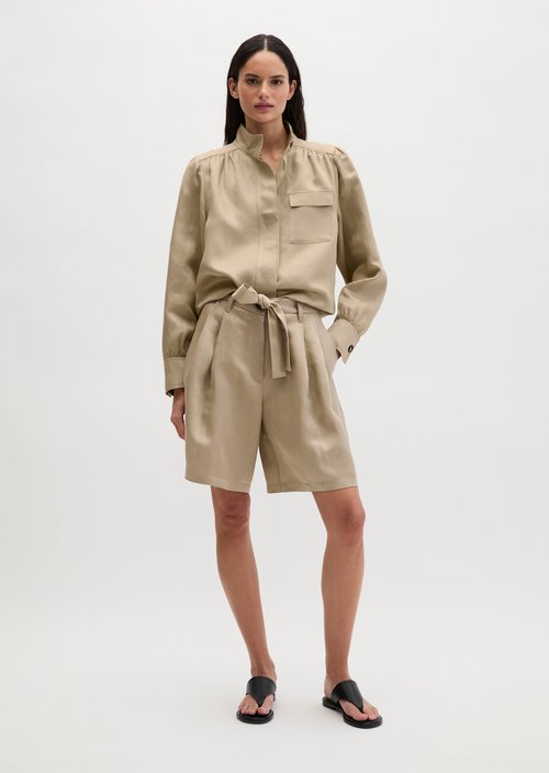 Loose stand-up collar jacket — Sandpaper