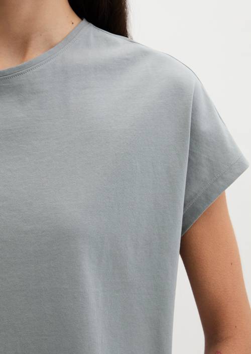 Tričko regular Oxide Grey v detailním pohledu