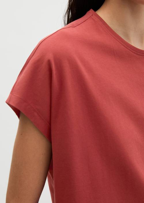 Tričko regular Tall Poppy v detailním pohledu