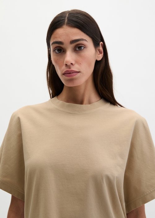 T-shirt loose — Sandpaper