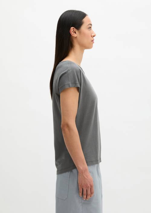 https://mam.marc-o-polo.com/ecom/5000014096_0364_1.5.jpg?width=1360&quality=70