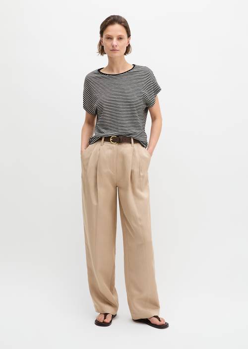 Camiseta de rayas regular Black en vista frontal